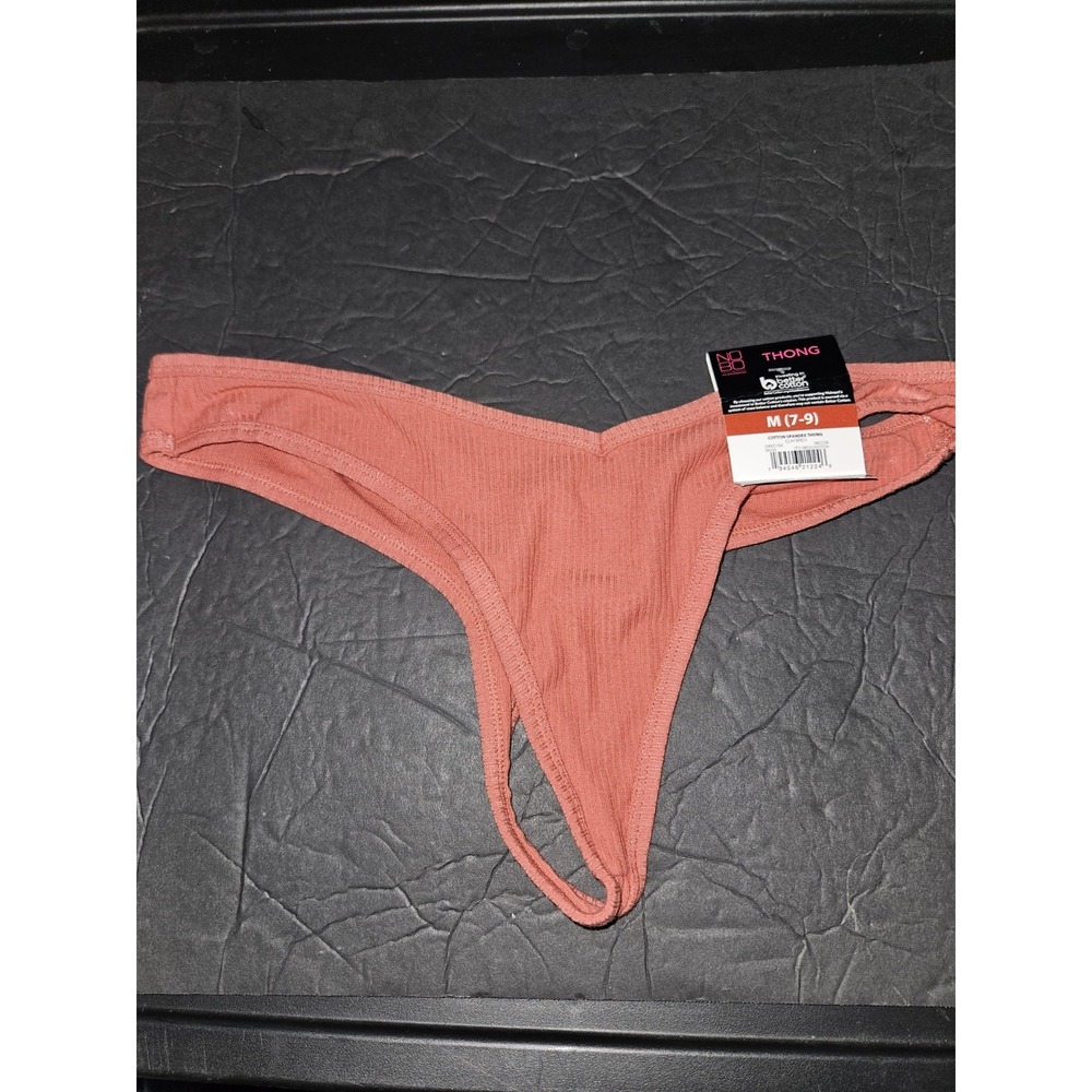 Medium‎ 7-9 No Boundries Thong NWT